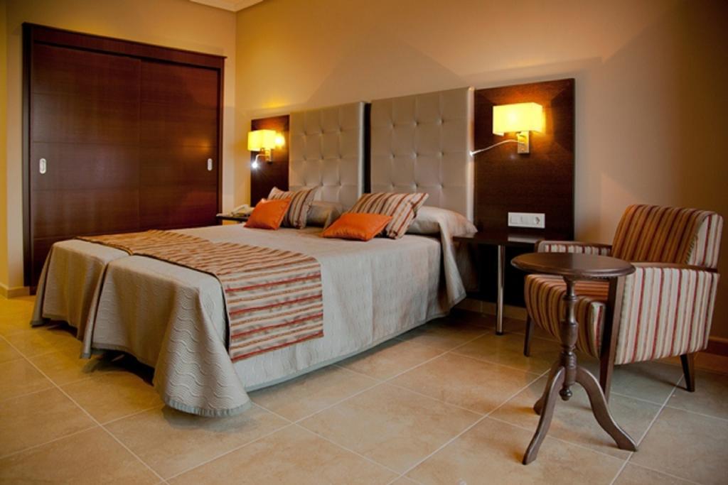 Hotel Rural Quinto Cecilio Medellín Pokoj fotografie